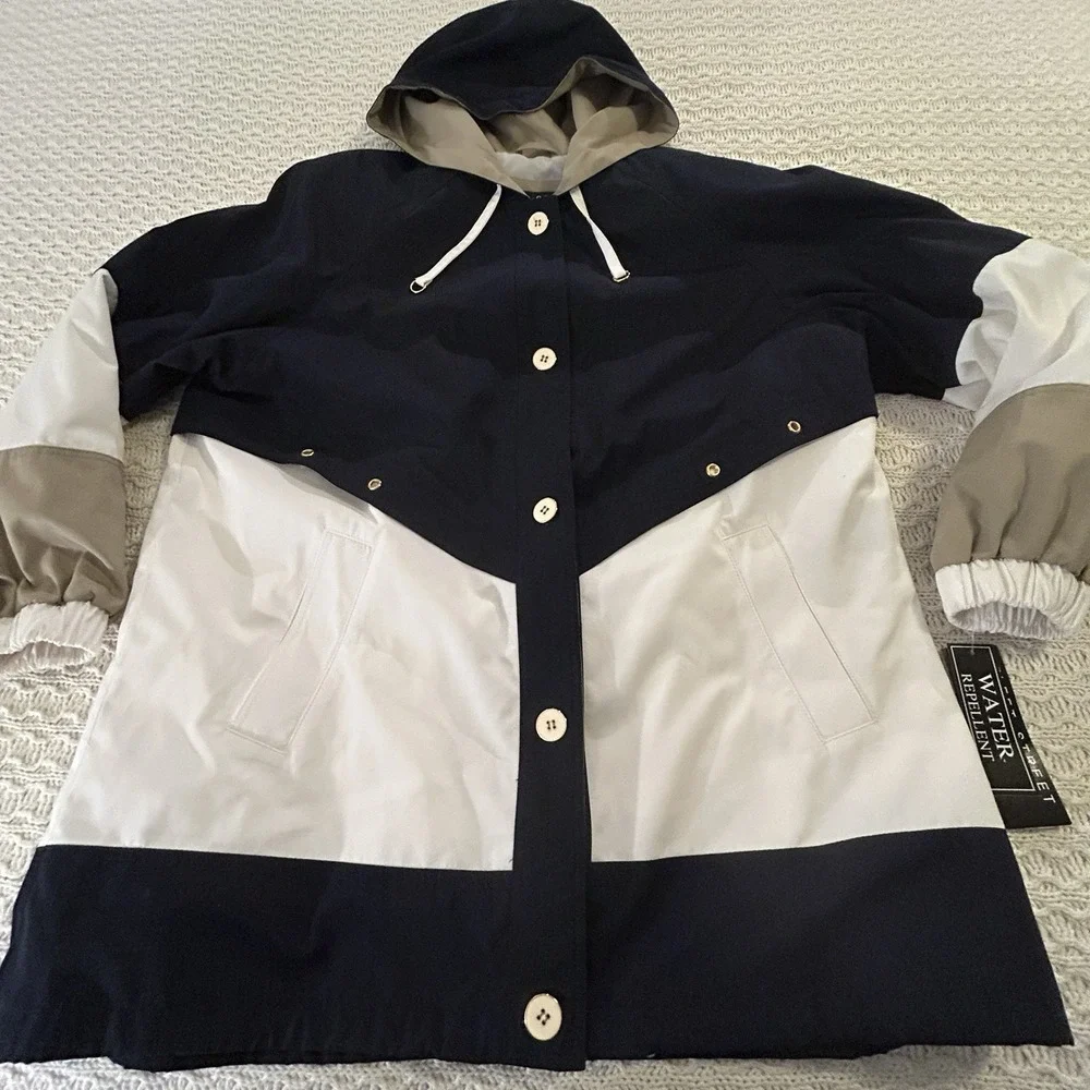 Fleet Street Women's XL Button Up Hooded Water‎ Resistant Jacket $90 New